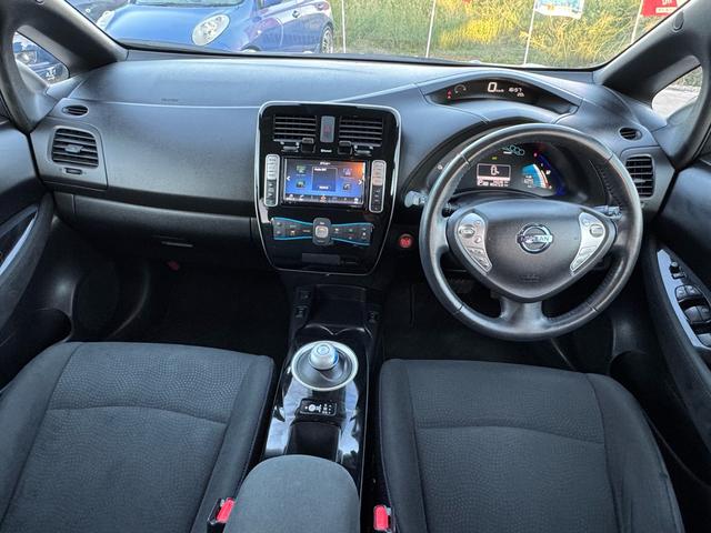 NISSAN LEAF X(30KWH)