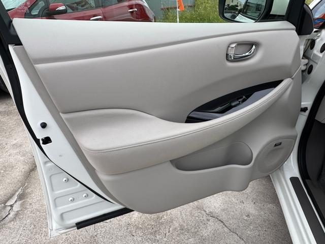 NISSAN LEAF X(30KWH)