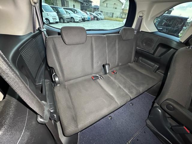 フリード G エアロ バックカメラ/ドライブレコーダー/ETC/キーレス/Bluetooth/ABS/7人乗り/HID/HDDナビ/アルミホイール/左パワースライドドア/オートライト/ステアリングスイッチ/衝突安全ボディー(13枚目)