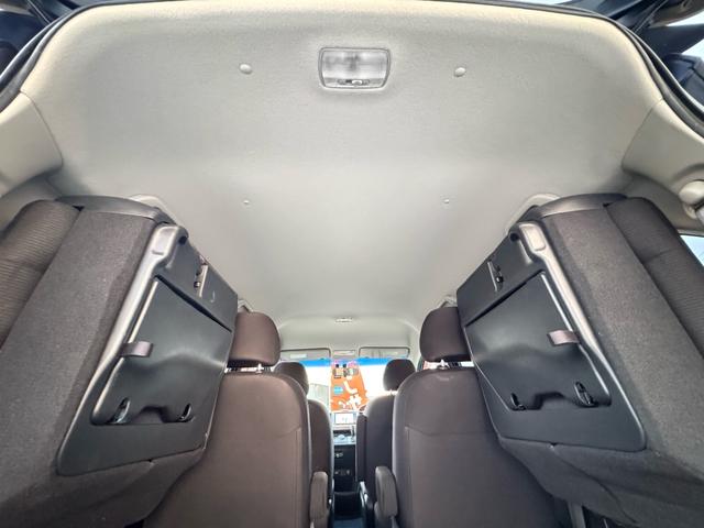 フリード G エアロ バックカメラ/ドライブレコーダー/ETC/キーレス/Bluetooth/ABS/7人乗り/HID/HDDナビ/アルミホイール/左パワースライドドア/オートライト/ステアリングスイッチ/衝突安全ボディー(16枚目)