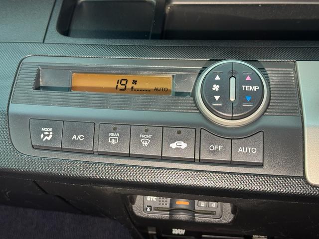 フリード G エアロ バックカメラ/ドライブレコーダー/ETC/キーレス/Bluetooth/ABS/7人乗り/HID/HDDナビ/アルミホイール/左パワースライドドア/オートライト/ステアリングスイッチ/衝突安全ボディー(24枚目)