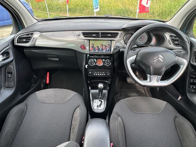 C3 エクスクルーシブ ETC/クルーズコントロール/キーレス/MTモード付/ABS/アルミホイール/フォグランプ/カーテンエアバッグ/サイドエアバッグ/障害物センサー/テレビ/ナビ/エアコン/パワステ/(4枚目)