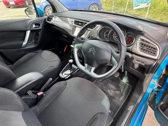 C3 エクスクルーシブ ETC/クルーズコントロール/キーレス/MTモード付/ABS/アルミホイール/フォグランプ/カーテンエアバッグ/サイドエアバッグ/障害物センサー/テレビ/ナビ/エアコン/パワステ/(6枚目)