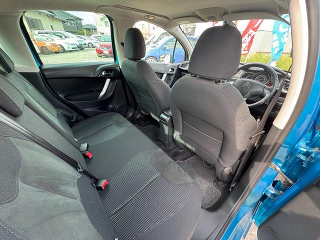 C3 エクスクルーシブ ETC/クルーズコントロール/キーレス/MTモード付/ABS/アルミホイール/フォグランプ/カーテンエアバッグ/サイドエアバッグ/障害物センサー/テレビ/ナビ/エアコン/パワステ/(10枚目)