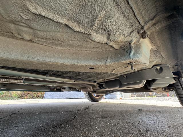 C3 エクスクルーシブ ETC/クルーズコントロール/キーレス/MTモード付/ABS/アルミホイール/フォグランプ/カーテンエアバッグ/サイドエアバッグ/障害物センサー/テレビ/ナビ/エアコン/パワステ/(62枚目)