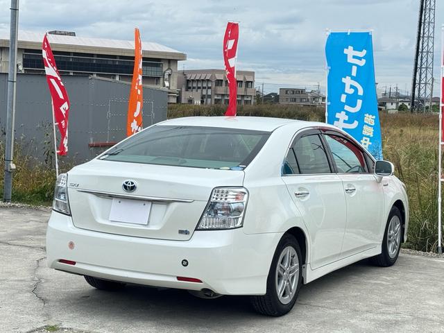 バックカメラ／ＥＴＣ／スマートキー／Ｂｌｕｅｔｏｏｔｈ／クルコン／ハイブリッド／パワーシート／電動シート／盗難防止装置／アイドリングストップ／テレビ／ナビ／運転席エアバッグ／助手席エアバッグ