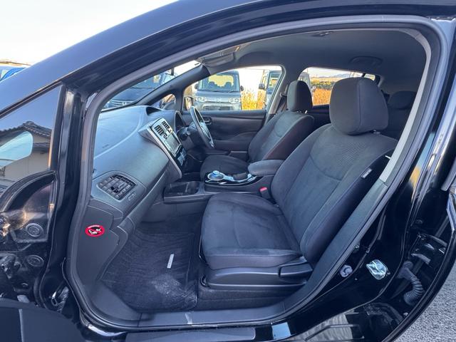 リーフ Ｘ（２４ｋｗｈ）　バックカメラ／ドライブレコーダー／ＥＴＣ／スマートキー／Ｂｌｕｅｔｏｏｔｈ／衝突被害軽減ブレーキ／ＡＢＳ／フルセグテレビ／ナビ／アルミホイール／オートライト／ステアリングスイッチ／衝突安全ボディー（43枚目）