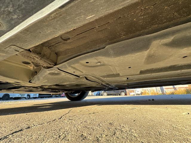 リーフ Ｘ（２４ｋｗｈ）　バックカメラ／ドライブレコーダー／ＥＴＣ／スマートキー／Ｂｌｕｅｔｏｏｔｈ／衝突被害軽減ブレーキ／ＡＢＳ／フルセグテレビ／ナビ／アルミホイール／オートライト／ステアリングスイッチ／衝突安全ボディー（70枚目）