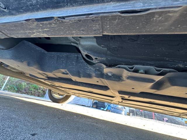 リーフ Ｘ（２４ｋｗｈ）　バックカメラ／ドライブレコーダー／ＥＴＣ／スマートキー／Ｂｌｕｅｔｏｏｔｈ／衝突被害軽減ブレーキ／ＡＢＳ／フルセグテレビ／ナビ／アルミホイール／オートライト／ステアリングスイッチ／衝突安全ボディー（72枚目）