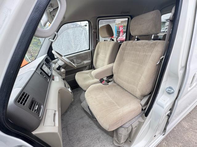 アトレーワゴン 　ワゴン６６０フレンドシップリヤシートリフト４名／タイミングチェーン／ターボ／キーレス／ＡＢＳ／テレビ／ナビ／エアコン／パワーウインドウ／運転席エアバッグ／助手席エアバッグ／福祉車両／寒冷地仕様車（35枚目）