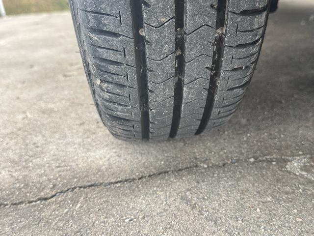 アトレーワゴン 　ワゴン６６０フレンドシップリヤシートリフト４名／タイミングチェーン／ターボ／キーレス／ＡＢＳ／テレビ／ナビ／エアコン／パワーウインドウ／運転席エアバッグ／助手席エアバッグ／福祉車両／寒冷地仕様車（49枚目）