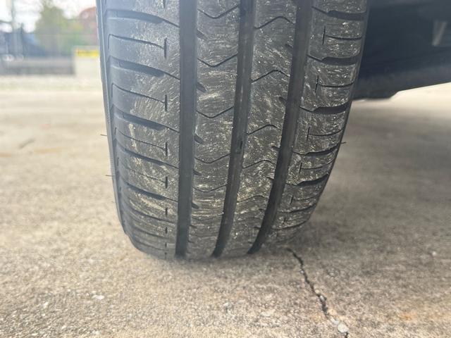 アトレーワゴン 　ワゴン６６０フレンドシップリヤシートリフト４名／タイミングチェーン／ターボ／キーレス／ＡＢＳ／テレビ／ナビ／エアコン／パワーウインドウ／運転席エアバッグ／助手席エアバッグ／福祉車両／寒冷地仕様車（51枚目）