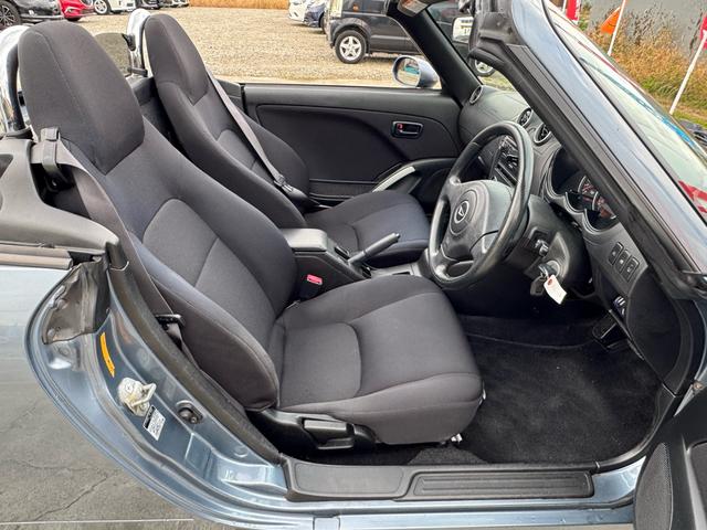 コペン アクティブトップ　キーレス／ターボ／ＥＴＣ／アルミホイール／フォグランプ／ルーフ開閉問題なし／ＡＢＳ／パワーウインドウ／エアコン／パワステ／運転席エアバッグ／助手席エアバッグ／ＭＴモード付（11枚目）