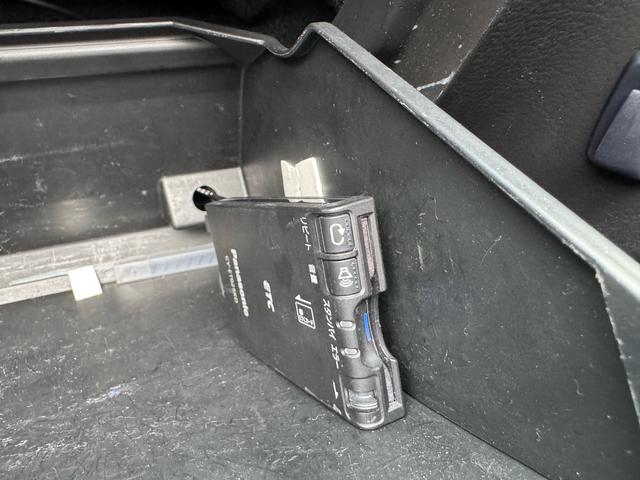 コペン アクティブトップ　キーレス／ターボ／ＥＴＣ／アルミホイール／フォグランプ／ルーフ開閉問題なし／ＡＢＳ／パワーウインドウ／エアコン／パワステ／運転席エアバッグ／助手席エアバッグ／ＭＴモード付（18枚目）