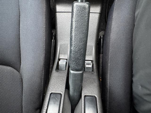 コペン アクティブトップ　キーレス／ターボ／ＥＴＣ／アルミホイール／フォグランプ／ルーフ開閉問題なし／ＡＢＳ／パワーウインドウ／エアコン／パワステ／運転席エアバッグ／助手席エアバッグ／ＭＴモード付（41枚目）