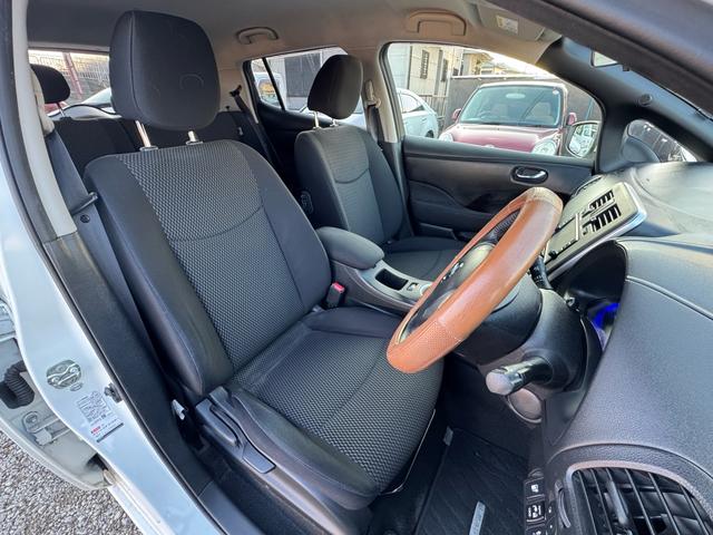 リーフ S(30kwh) 電気自動車/BEV/Bluetooth/バックカメラ/ETC/エマージェンシーブレーキ/ドライブレコーダー/プッシュスタート/スマートキー2本/ABS/ESC/シートヒーター/ステアリングヒーター(10枚目)