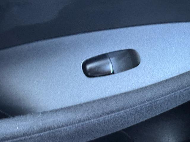 リーフ S(30kwh) 電気自動車/BEV/Bluetooth/バックカメラ/ETC/エマージェンシーブレーキ/ドライブレコーダー/プッシュスタート/スマートキー2本/ABS/ESC/シートヒーター/ステアリングヒーター(47枚目)