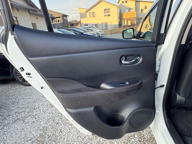 リーフ S(30kwh) 電気自動車/BEV/Bluetooth/バックカメラ/ETC/エマージェンシーブレーキ/ドライブレコーダー/プッシュスタート/スマートキー2本/ABS/ESC/シートヒーター/ステアリングヒーター(51枚目)