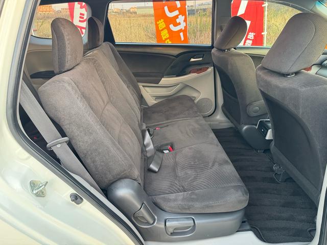 オデッセイ Ｌ　スマートキー／ＥＴＣ／ＡＢＳ／Ｂｌｕｅｔｏｏｔｈ／電動シート／全周囲カメラ／バックカメラ／サイドカメラ／クルーズコントロール／７人乗り／純正アルミホイール／ＨＩＤ／ＤＶＤ／盗難防止システム／エアバッグ（12枚目）