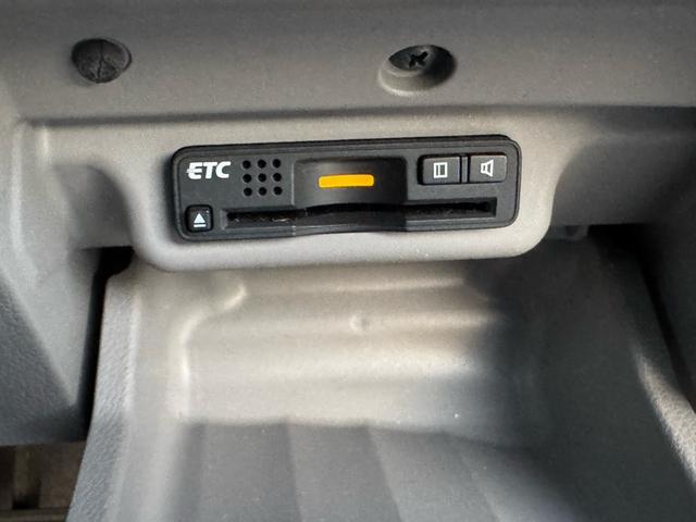 オデッセイ Ｌ　スマートキー／ＥＴＣ／ＡＢＳ／Ｂｌｕｅｔｏｏｔｈ／電動シート／全周囲カメラ／バックカメラ／サイドカメラ／クルーズコントロール／７人乗り／純正アルミホイール／ＨＩＤ／ＤＶＤ／盗難防止システム／エアバッグ（26枚目）