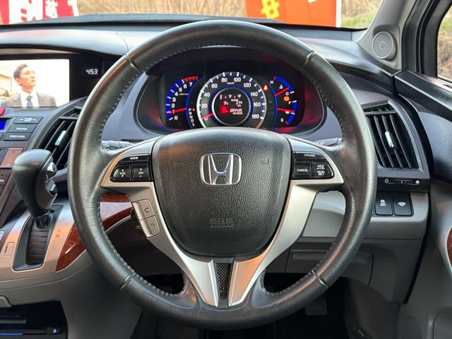 オデッセイ Ｌ　スマートキー／ＥＴＣ／ＡＢＳ／Ｂｌｕｅｔｏｏｔｈ／電動シート／全周囲カメラ／バックカメラ／サイドカメラ／クルーズコントロール／７人乗り／純正アルミホイール／ＨＩＤ／ＤＶＤ／盗難防止システム／エアバッグ（27枚目）