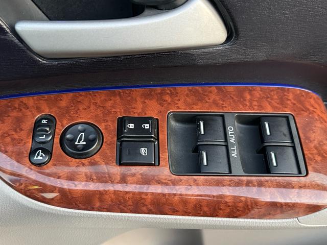 オデッセイ Ｌ　スマートキー／ＥＴＣ／ＡＢＳ／Ｂｌｕｅｔｏｏｔｈ／電動シート／全周囲カメラ／バックカメラ／サイドカメラ／クルーズコントロール／７人乗り／純正アルミホイール／ＨＩＤ／ＤＶＤ／盗難防止システム／エアバッグ（50枚目）