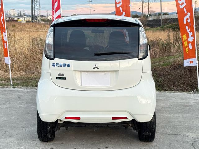 アイミーブ Ｘ　電気自動車／ＢＥＶ／スマートキー／ＬＥＤヘッドライト／シートヒーター／ＡＢＳ／オートエアコン／オートライト／スタッドレスタイヤ付き／運転席エアバッグ助手席エアバッグ／カーテンエアバッグ／取扱説明書（30枚目）