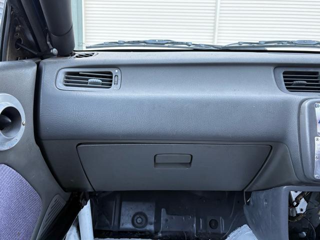 シビック 　Ｂ１８Ｃ／社外マフラー／光洋化学製アルミラジエーター／Ｋ＆Ｎ製エアクリ／Ｇｒｅｄｄｙ製オイルキャッチタンク／車高調／社外ホイール／社外リップ／レーシングスイッチ／ラッピング／デカール（33枚目）