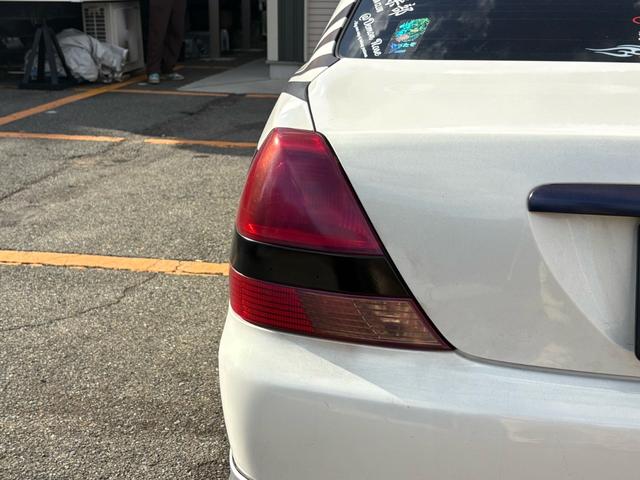 マークII グランデiR-S 110系グランデ/ReinHardマフラー/Vertecホイール/トムス車高調/VERTEXステアリング/クイックリリース/LWシフトノブ/Nスタホーン/純正オプションフルエアロ(11枚目)