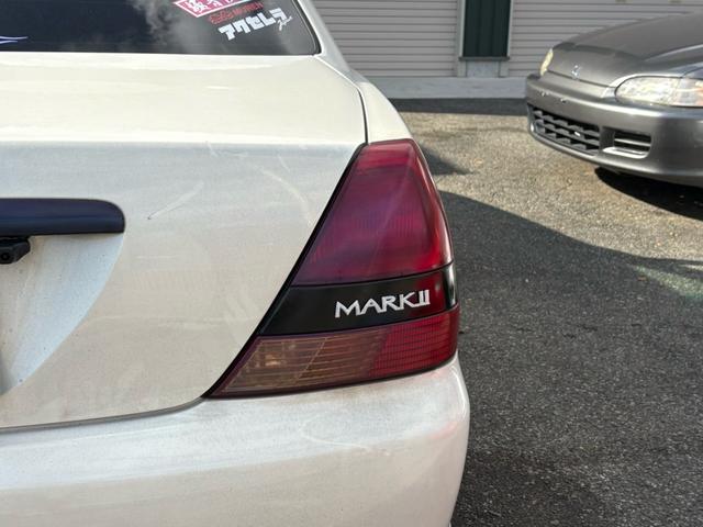 マークII グランデiR-S 110系グランデ/ReinHardマフラー/Vertecホイール/トムス車高調/VERTEXステアリング/クイックリリース/LWシフトノブ/Nスタホーン/純正オプションフルエアロ(12枚目)