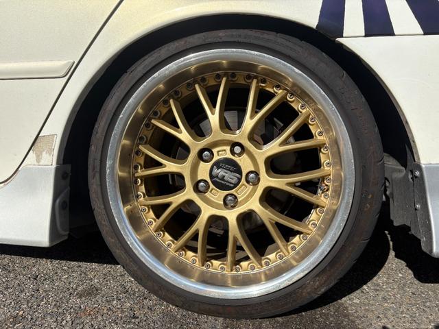 マークII グランデiR-S 110系グランデ/ReinHardマフラー/Vertecホイール/トムス車高調/VERTEXステアリング/クイックリリース/LWシフトノブ/Nスタホーン/純正オプションフルエアロ(14枚目)