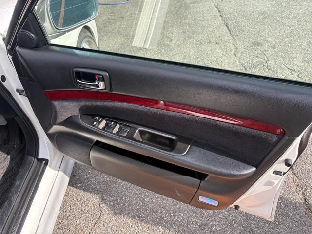 マークII グランデiR-S 110系グランデ/ReinHardマフラー/Vertecホイール/トムス車高調/VERTEXステアリング/クイックリリース/LWシフトノブ/Nスタホーン/純正オプションフルエアロ(16枚目)