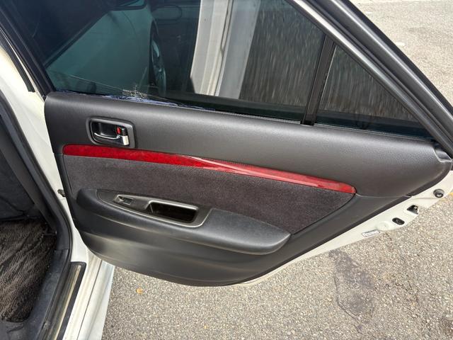 マークII グランデiR-S 110系グランデ/ReinHardマフラー/Vertecホイール/トムス車高調/VERTEXステアリング/クイックリリース/LWシフトノブ/Nスタホーン/純正オプションフルエアロ(20枚目)