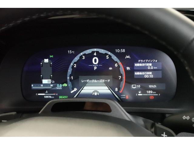 クラウン Ｚ（ＨＥＶ）ブラックパッケージ　トヨタセーフティセンス　ワンオーナー　ディスプレイオーディオ　全方位カメラ　デジタルインナーミラー　前後ドラレコ　ＡＣＣ　フルセグ　Ｂｌｕｅｔｏｏｔｈ　ＥＴＣ２．０　パワーシート　パワーバックドア（21枚目）