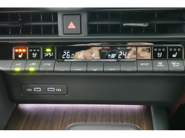 クラウン Ｚ（ＨＥＶ）ブラックパッケージ　トヨタセーフティセンス　ワンオーナー　ディスプレイオーディオ　全方位カメラ　デジタルインナーミラー　前後ドラレコ　ＡＣＣ　フルセグ　Ｂｌｕｅｔｏｏｔｈ　ＥＴＣ２．０　パワーシート　パワーバックドア（22枚目）