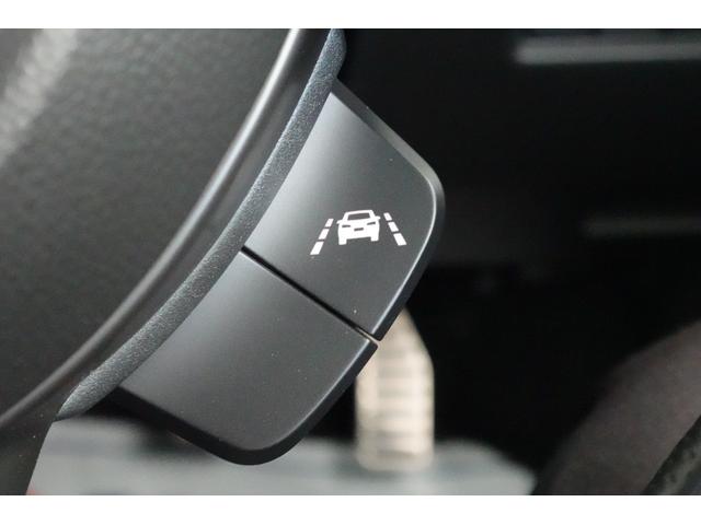 スイフトスポーツ ＺＣ３３Ｓ　ファイナルエディション　ＤＳＢＳ　６ＭＴ　ターボ　全方位カメラ　シートヒーター　ＡＣＣ　ＬＥＤヘッドライト　ＬＥＤフォグライト　ステアリングオーディオスイッチ　オートライト（13枚目）