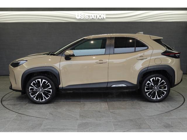 ヤリスクロス ハイブリッドＺ　トヨタセーフティセンス　全方位カメラ付き純正メモリーナビ　ドラレコ　シートヒーター　Ｂｌｕｅｔｏｏｔｈ　ＥＴＣ２．０　フルセグ　ＡＣＣ　ステアリングオーディオスイッチ　ＬＥＤヘッドライト（4枚目）