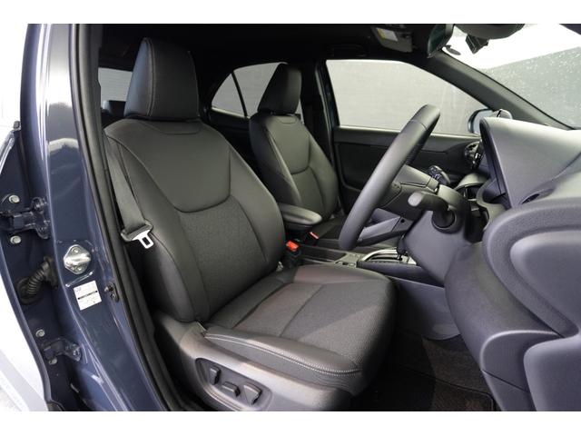 ヤリスクロス ハイブリッドＺ　トヨタセーフティセンス　全方位カメラ付き純正メモリーナビ　ドラレコ　シートヒーター　Ｂｌｕｅｔｏｏｔｈ　ＥＴＣ　フルセグ　ステアリングオーディオスイッチ　ＡＣＣ（13枚目）
