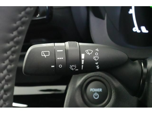 ヤリスクロス ハイブリッドＺ　トヨタセーフティセンス　全方位カメラ付き純正メモリーナビ　ドラレコ　シートヒーター　Ｂｌｕｅｔｏｏｔｈ　ＥＴＣ　フルセグ　ステアリングオーディオスイッチ　ＡＣＣ（22枚目）
