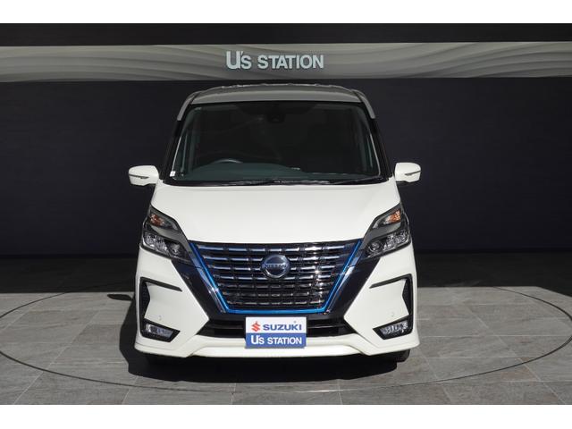 セレナ ｅ－パワー　ハイウェイスターＶ　エマージェンシーブレーキ　純正ナビ　フルセグ　ＣＤ　ＤＶＤ再生　ＥＴＣ　ドラレコ　バックカメラ　両側パワースライドドア　ＬＥＤヘッドライト　プロパイロット（3枚目）