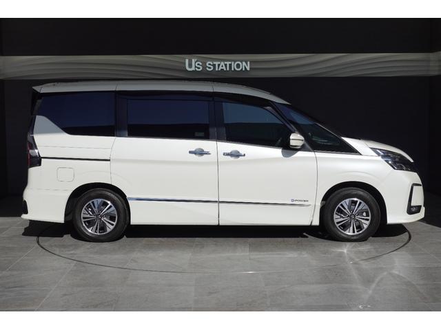 セレナ ｅ－パワー　ハイウェイスターＶ　エマージェンシーブレーキ　純正ナビ　フルセグ　ＣＤ　ＤＶＤ再生　ＥＴＣ　ドラレコ　バックカメラ　両側パワースライドドア　ＬＥＤヘッドライト　プロパイロット（5枚目）