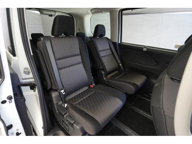 セレナ ｅ－パワー　ハイウェイスターＶ　エマージェンシーブレーキ　純正ナビ　フルセグ　ＣＤ　ＤＶＤ再生　ＥＴＣ　ドラレコ　バックカメラ　両側パワースライドドア　ＬＥＤヘッドライト　プロパイロット（9枚目）