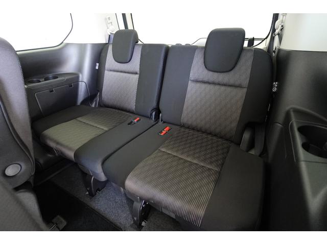 セレナ ｅ－パワー　ハイウェイスターＶ　エマージェンシーブレーキ　純正ナビ　フルセグ　ＣＤ　ＤＶＤ再生　ＥＴＣ　ドラレコ　バックカメラ　両側パワースライドドア　ＬＥＤヘッドライト　プロパイロット（12枚目）