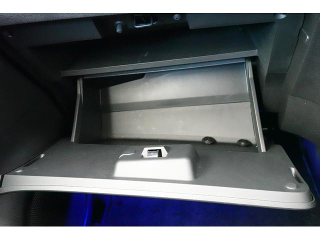 セレナ ｅ－パワー　ハイウェイスターＶ　エマージェンシーブレーキ　純正ナビ　フルセグ　ＣＤ　ＤＶＤ再生　ＥＴＣ　ドラレコ　バックカメラ　両側パワースライドドア　ＬＥＤヘッドライト　プロパイロット（27枚目）