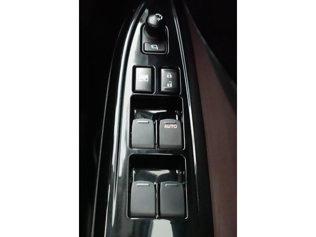 �����X�ł͎����ԕی��̕�W�l���i�͂������A�i�`�e���[�h�T�[�r�X�̑̌��u�K��u�҂��ݐЁB�������̂��\�����݂������󂯕t���Ă���܂��̂ŁA���񕹂��Ă���������������