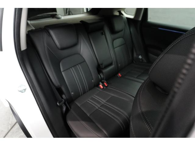 ＺＲ－Ｖ ｅ：ＨＥＶ　Ｚ　ホンダセンシング　全方位カメラ付き純正ナビ　前後ドラレコ　シートヒーター　フルセグ　Ｂｌｕｅｔｏｏｔｈ　ＥＴＣ２，０　ＡＣＣ　ＬＥＤヘッドライト　パワーシート（16枚目）