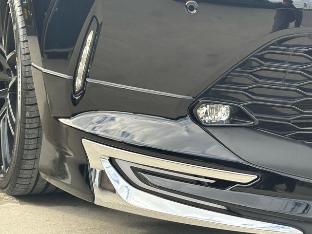 ＬＥＤデイライト付きなので昼も夜も綺麗に光るのでカッコ良いです！