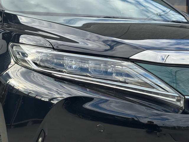 ３眼シーケンシャルウィンカーヘッドライトです！ＬＥＤなので明るく夜道も安心です！！