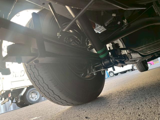 ハイエースバン ロングスーパーＧＬ　ダークプライムＳ　２００系２０周年記念モデル　オーディオレス　両側電動スライドドア　衝突軽減　車線逸脱警報　リヤクーラー　リヤヒーター　Ｂカメラ　デジタルインナーミラー　ステアリングスイッチ　フォグ　ＬＥＤ（20枚目）