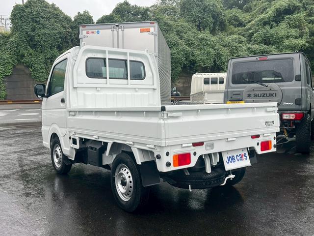キャリイトラック KCエアコン・パワステ 登録届出済未使用車 スズキセーフティサポート 4WD 衝突軽減 車線逸脱警報 ソナー アイドリングストップ オートライト オートハイビーム キーレス ソナー スペアキー 取説 保証書 集中ドアロック(6枚目)